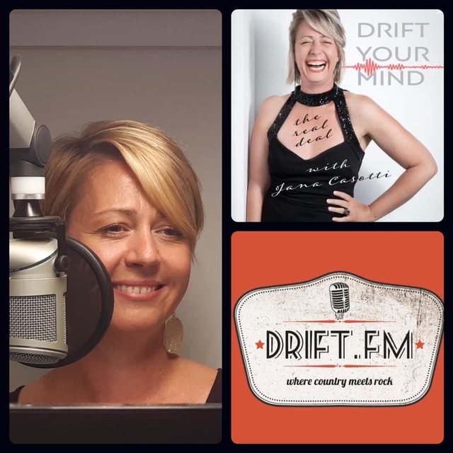 Collage: Jana Casotti am Mikrofon, das Logo von Drift your Mind und von Drift FM
